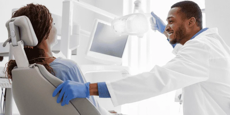 When to Contact Your Implant Dentist